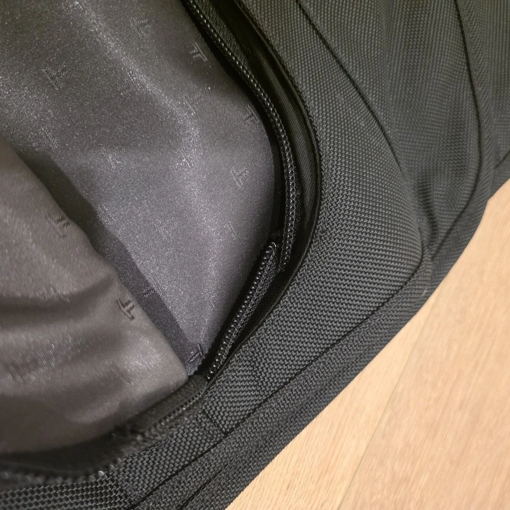 TUMI Alpha Bifold Carry-On Travel Garment Bag Ballistic Nylon w/ Manual *READ*